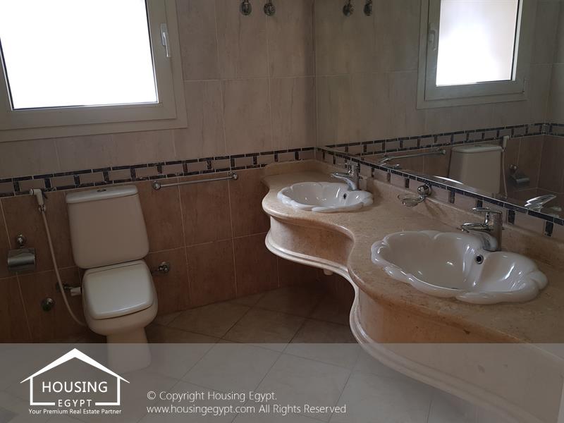 West Golf - 5th Settlement