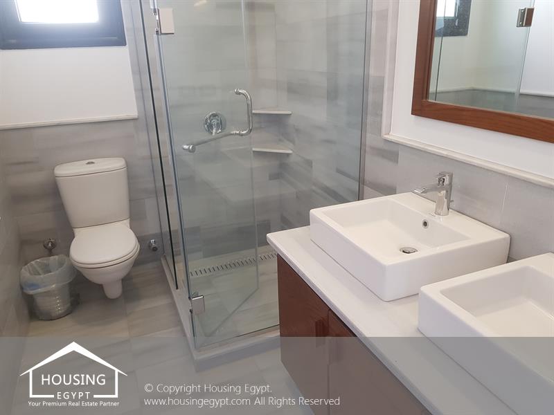 West Golf - 5th Settlement